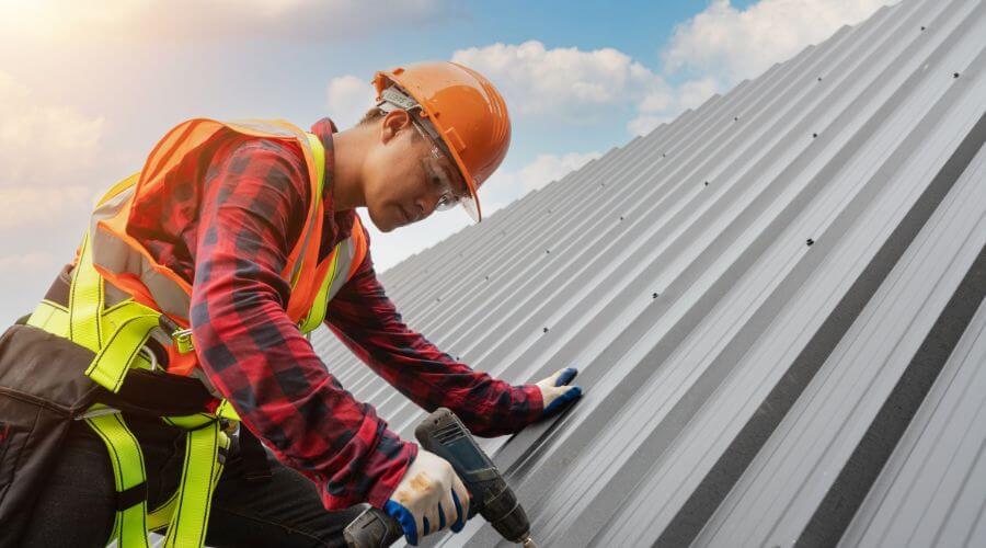 Professional Emergency Roof Repairs services in Newhall, WV